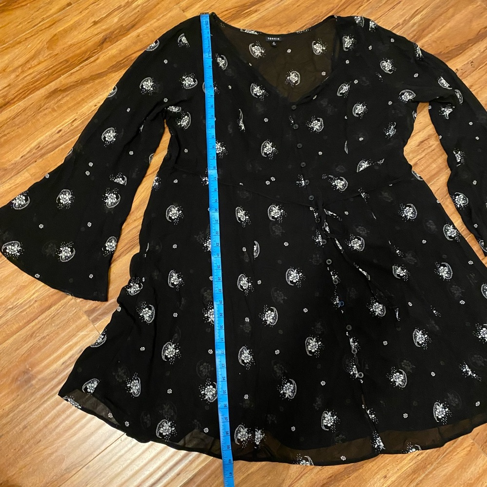 TORRID sheer button up shirt dress, Size 3 - Picture 7 of 9
